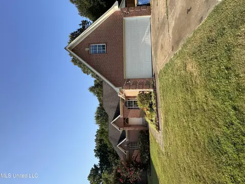 8853 Bell Ridge Dr, Olive Branch, MS 38654