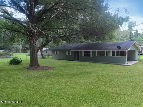 829 Kirkland Rd, Vicksburg, MS 39180