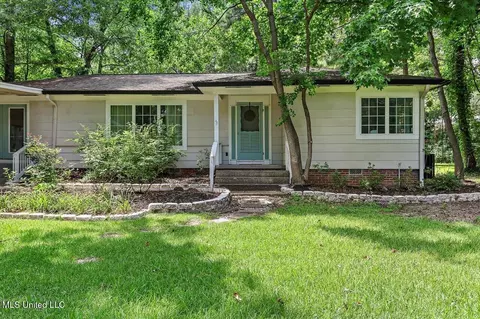 105 Mcree Dr, Clinton, MS 39056