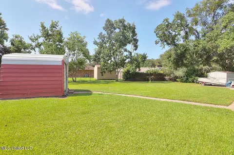 Exterior - 205 Alyce Pl, Long Beach, MS 39560 photo 1 of 2