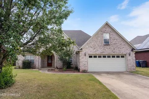 2361 Della St, Hernando, MS 38632