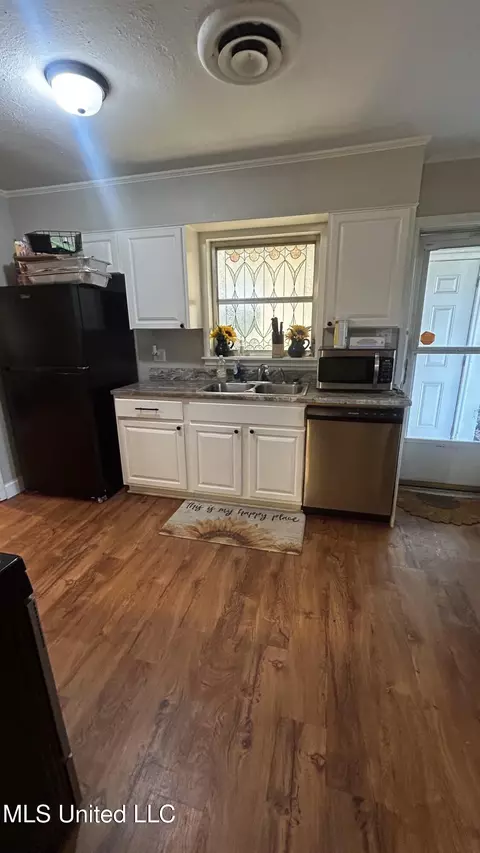 Other - 218 Westview Cir, Mccomb, MS 39648 photo 2 of 7