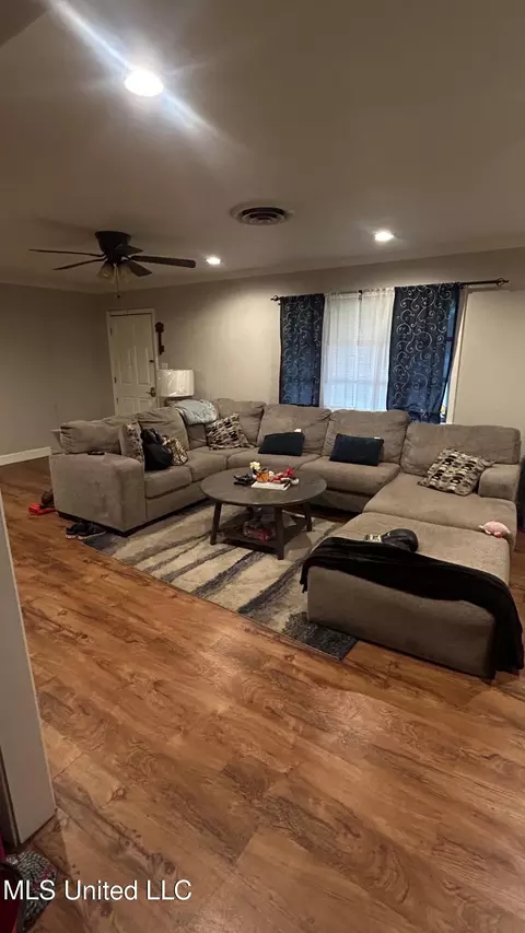 Other - 218 Westview Cir, Mccomb, MS 39648 photo 4 of 7