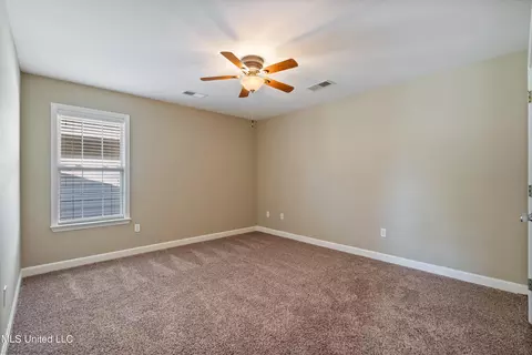 Bedroom - 7056 Apache Dr, Olive Branch, MS 38654 photo 3 of 4