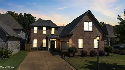 Exterior - 7056 Apache Dr, Olive Branch, MS 38654 photo 8 of 10