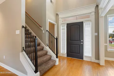 Entry Way - 7056 Apache Dr, Olive Branch, MS 38654 photo 1 of 1