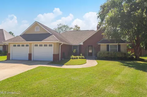5010 Live Oak Dr, Long Beach, MS 39560