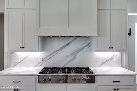 Kitchen - 625 Big Valley Loop, Flowood, MS 39232 photo 5 of 8