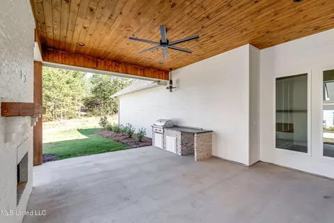 Exterior - 625 Big Valley Loop, Flowood, MS 39232 photo 8 of 11