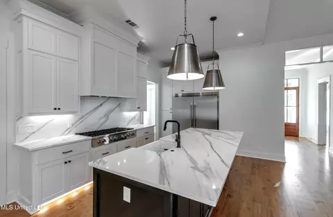 Kitchen - 625 Big Valley Loop, Flowood, MS 39232 photo 3 of 8