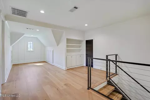 Entry Way - 543 Clark Stables Rd, Brandon, MS 39047 photo 6 of 7