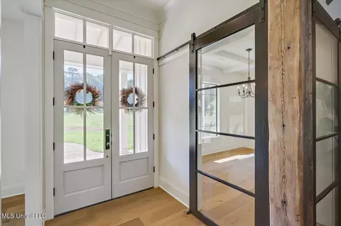 Entry Way - 543 Clark Stables Rd, Brandon, MS 39047 photo 1 of 7