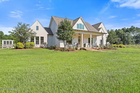 Exterior - 543 Clark Stables Rd, Brandon, MS 39047 photo 3 of 26