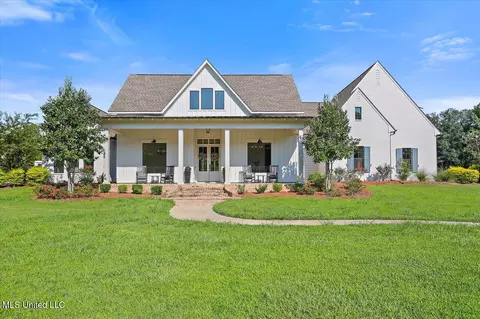 Exterior - 543 Clark Stables Rd, Brandon, MS 39047 photo 2 of 26