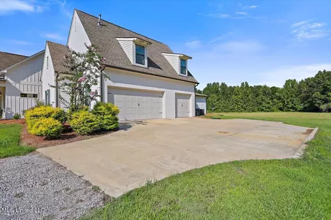 Exterior - 543 Clark Stables Rd, Brandon, MS 39047 photo 7 of 26