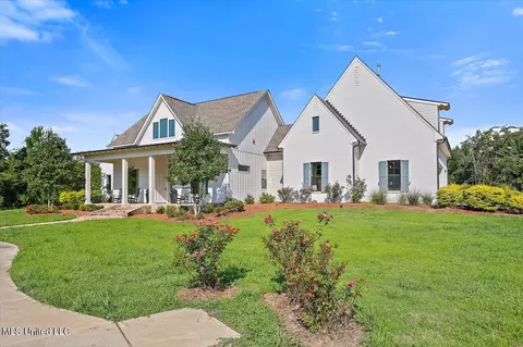 Exterior - 543 Clark Stables Rd, Brandon, MS 39047 photo 4 of 26