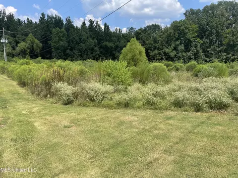 00 Main St, Raymond, MS 39154
