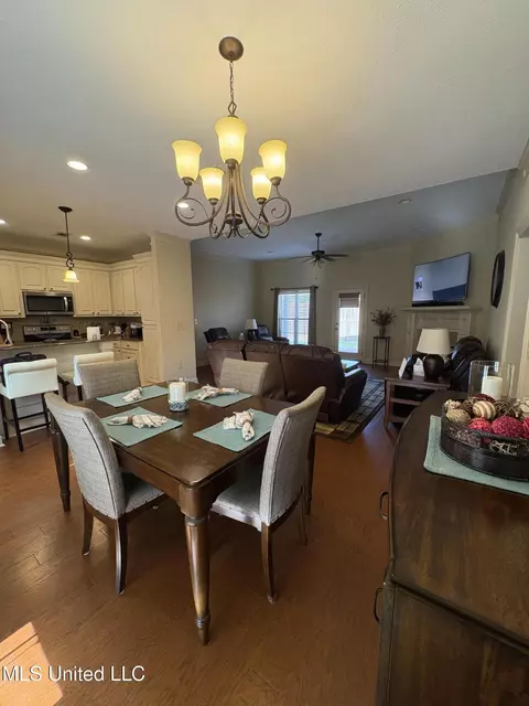 Dining - 624 Westhill Rd, Brandon, MS 39042 photo 1 of 3