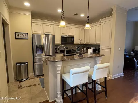 Kitchen - 624 Westhill Rd, Brandon, MS 39042 photo 1 of 1