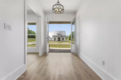 Entry Way - 4181 Longleaf Pl, Saucier, MS 39574 photo 3 of 10