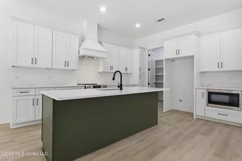 Kitchen - 4181 Longleaf Pl, Saucier, MS 39574 photo 1 of 1