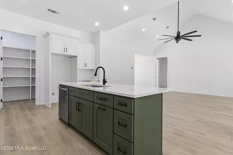 Entry Way - 4181 Longleaf Pl, Saucier, MS 39574 photo 7 of 10
