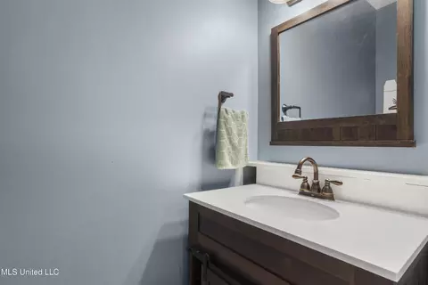 Bath - 15405 Needle St, Biloxi, MS 39532 photo 5 of 6