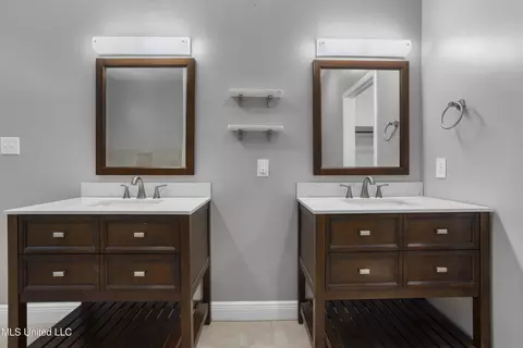 Bath - 15405 Needle St, Biloxi, MS 39532 photo 2 of 6