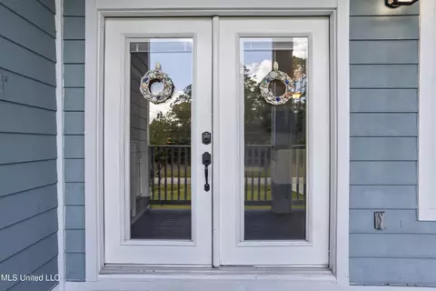 Entry Way - 15405 Needle St, Biloxi, MS 39532 photo 1 of 5
