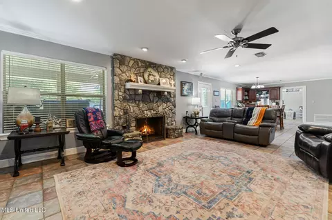 19085 Commission Rd, Long Beach, MS 39560 photo 4