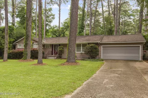 Exterior - 5430 Pine Lane Dr, Jackson, MS 39211 photo 3 of 16