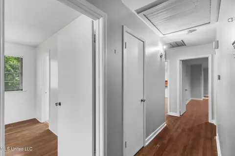 Entry Way - 205 Pimlico Pl, Jackson, MS 39211 photo 1 of 1