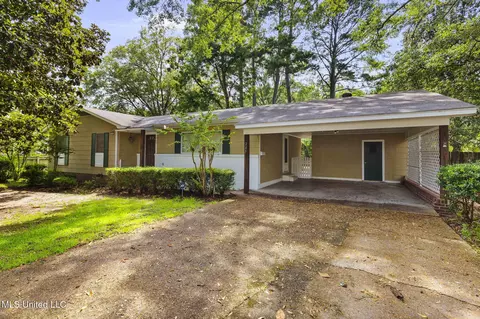 Exterior - 205 Pimlico Pl, Jackson, MS 39211 photo 6 of 7