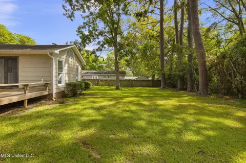 Exterior - 205 Pimlico Pl, Jackson, MS 39211 photo 4 of 7