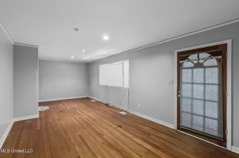 Living - 205 Pimlico Pl, Jackson, MS 39211 photo 1 of 3