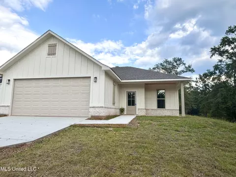 48 W Harmony Dr, Carriere, MS 39426