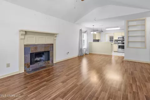 532 Mockingbird Cir, Brandon, MS 39047 photo 4