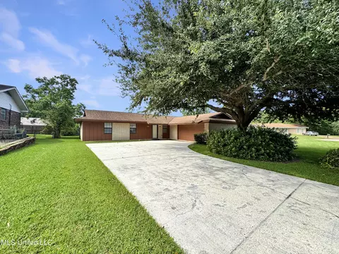 15309 Royal St, Gulfport, MS 39503