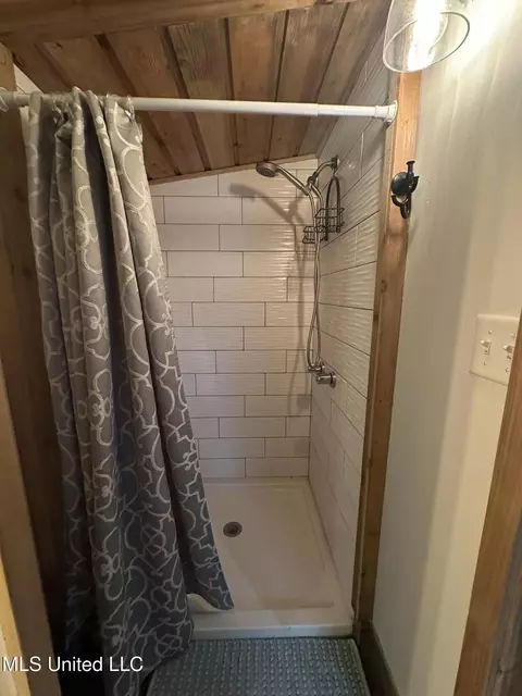 Bath - 215 E First St, Long Beach, MS 39560 photo 3 of 3