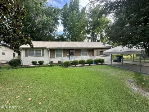 205 W Thirteenth St, Yazoo City, MS 39194