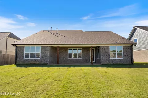 Exterior - 13532 Broadmore Ln, Olive Branch, MS 38654 photo 3 of 3