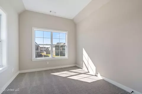 Bedroom - 13532 Broadmore Ln, Olive Branch, MS 38654 photo 2 of 4