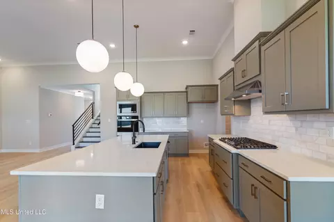 Kitchen - 13532 Broadmore Ln, Olive Branch, MS 38654 photo 2 of 2