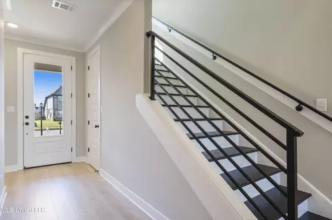 Entry Way - 13532 Broadmore Ln, Olive Branch, MS 38654 photo 1 of 1