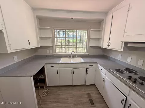 290 Marla Ave, Jackson, MS 39204 photo 4
