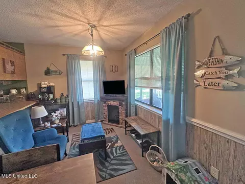 Living - 148 Mayhall Dr, Lucedale, MS 39452 photo 8 of 8