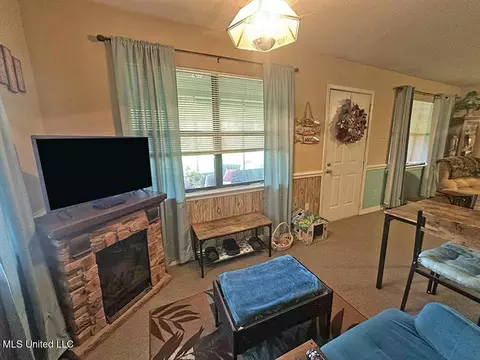 Living - 148 Mayhall Dr, Lucedale, MS 39452 photo 7 of 8
