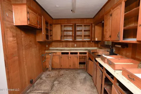 Kitchen - 7825 Old Hillsboro Rd, Forest, MS 39074 photo 1 of 1