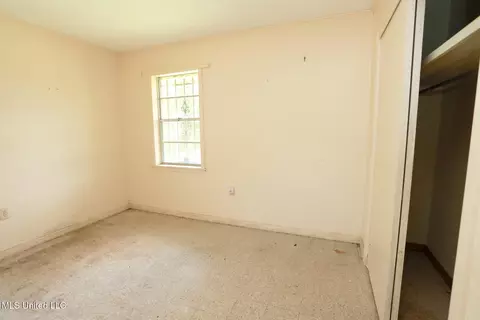 Bedroom - 7825 Old Hillsboro Rd, Forest, MS 39074 photo 9 of 9