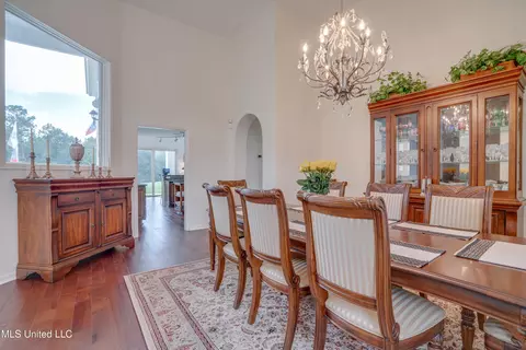 Dining - 7514 Augusta Way, Diamondhead, MS 39525 photo 2 of 5